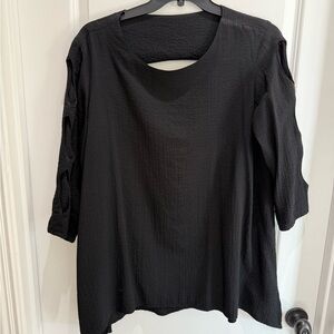 Ali Miles Textured Black Blouse with Cut-Out Sleeves